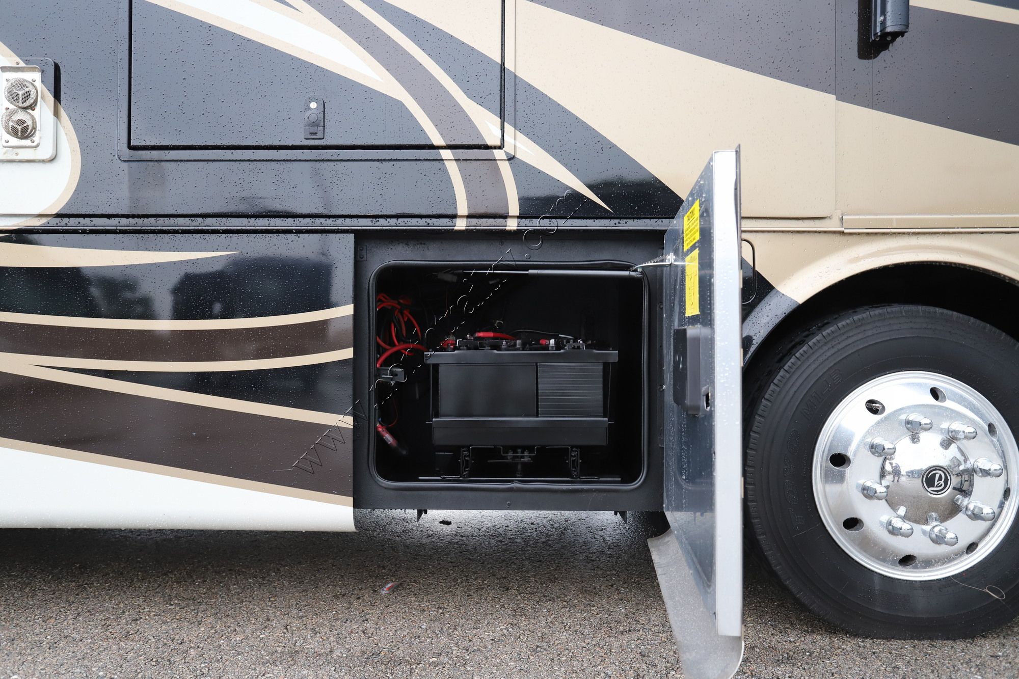 Used 2018 Tiffin Motor Homes Breeze 32BR Class A  For Sale