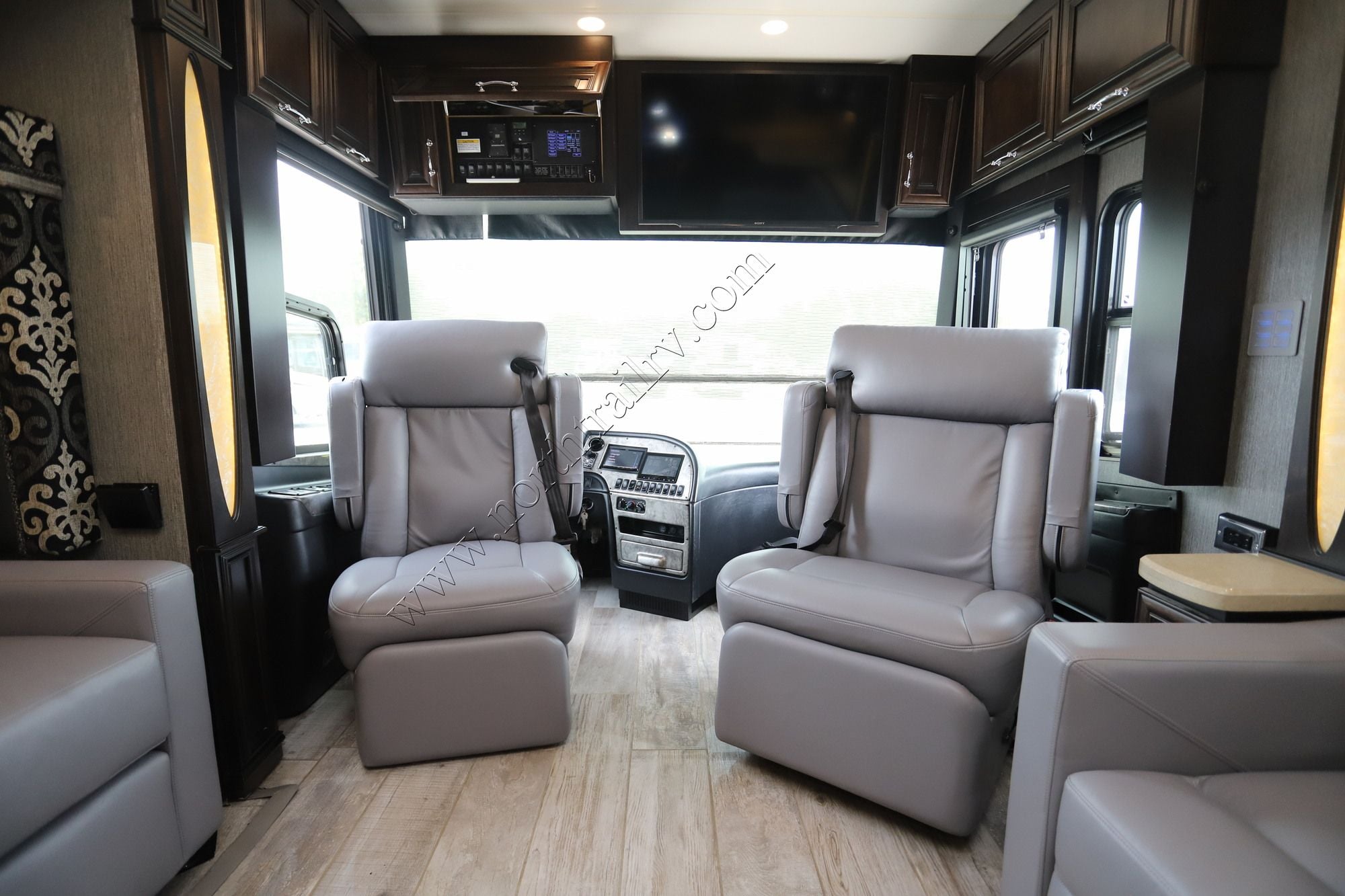 Used 2017 Newmar Mountain Aire 4519 Class A  For Sale