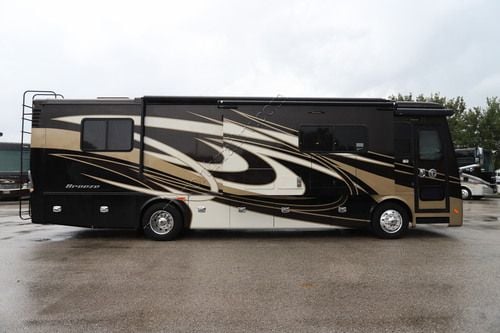 2018 Tiffin Motor Homes Breeze 32BR