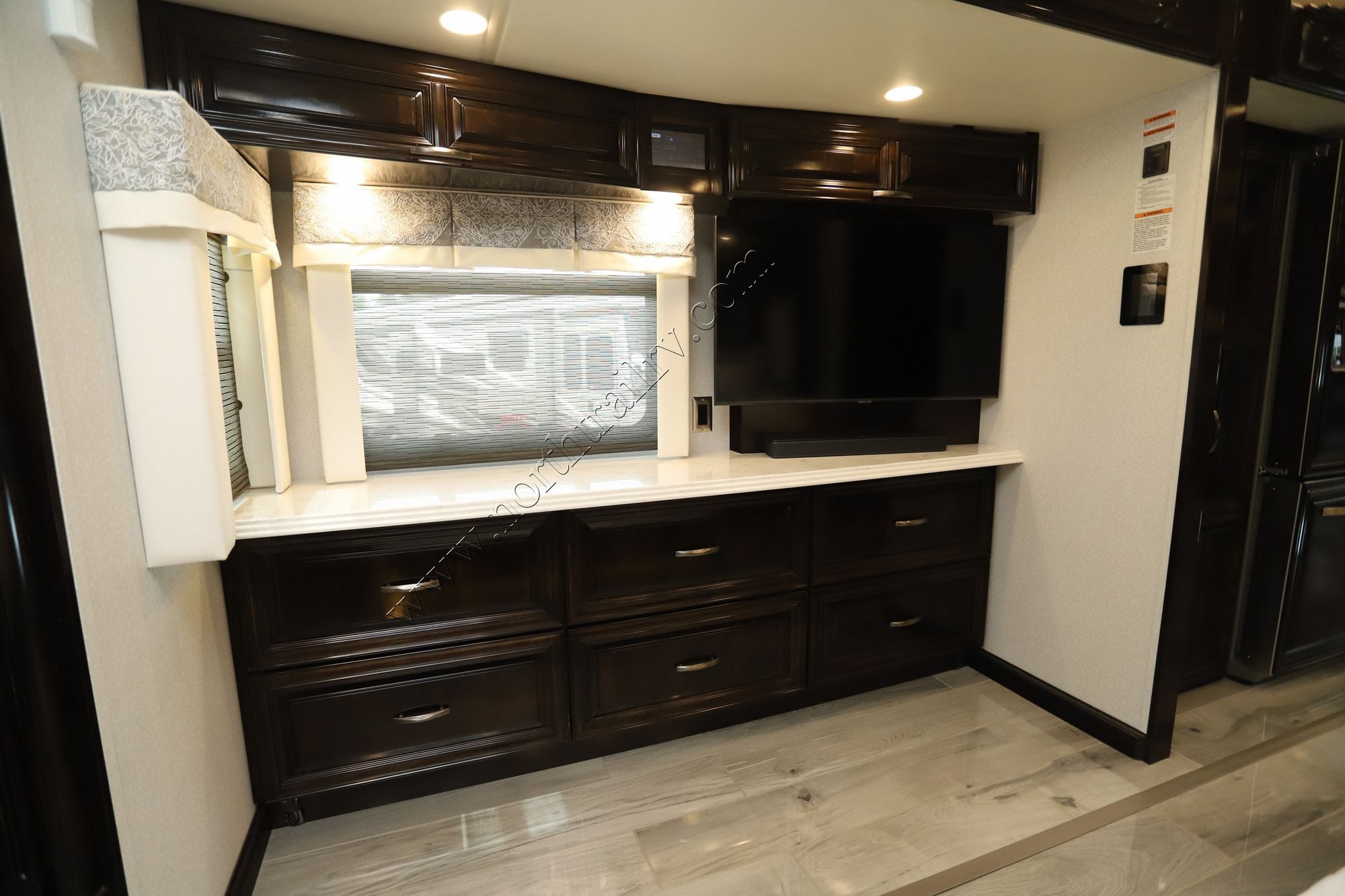 Used 2022 Newmar Essex 4551 Class A  For Sale