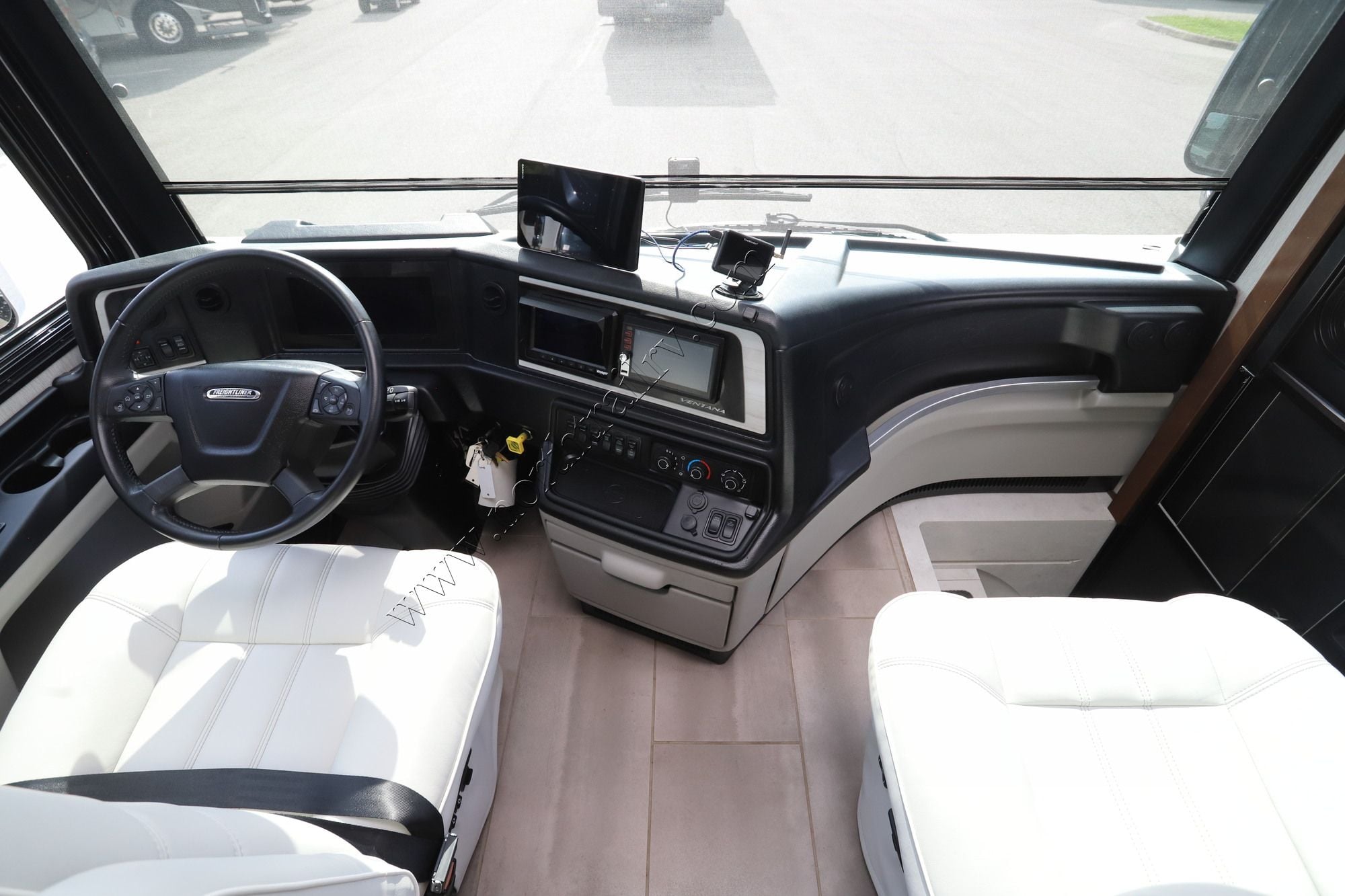 Used 2023 Newmar Ventana 3407 Class A  For Sale