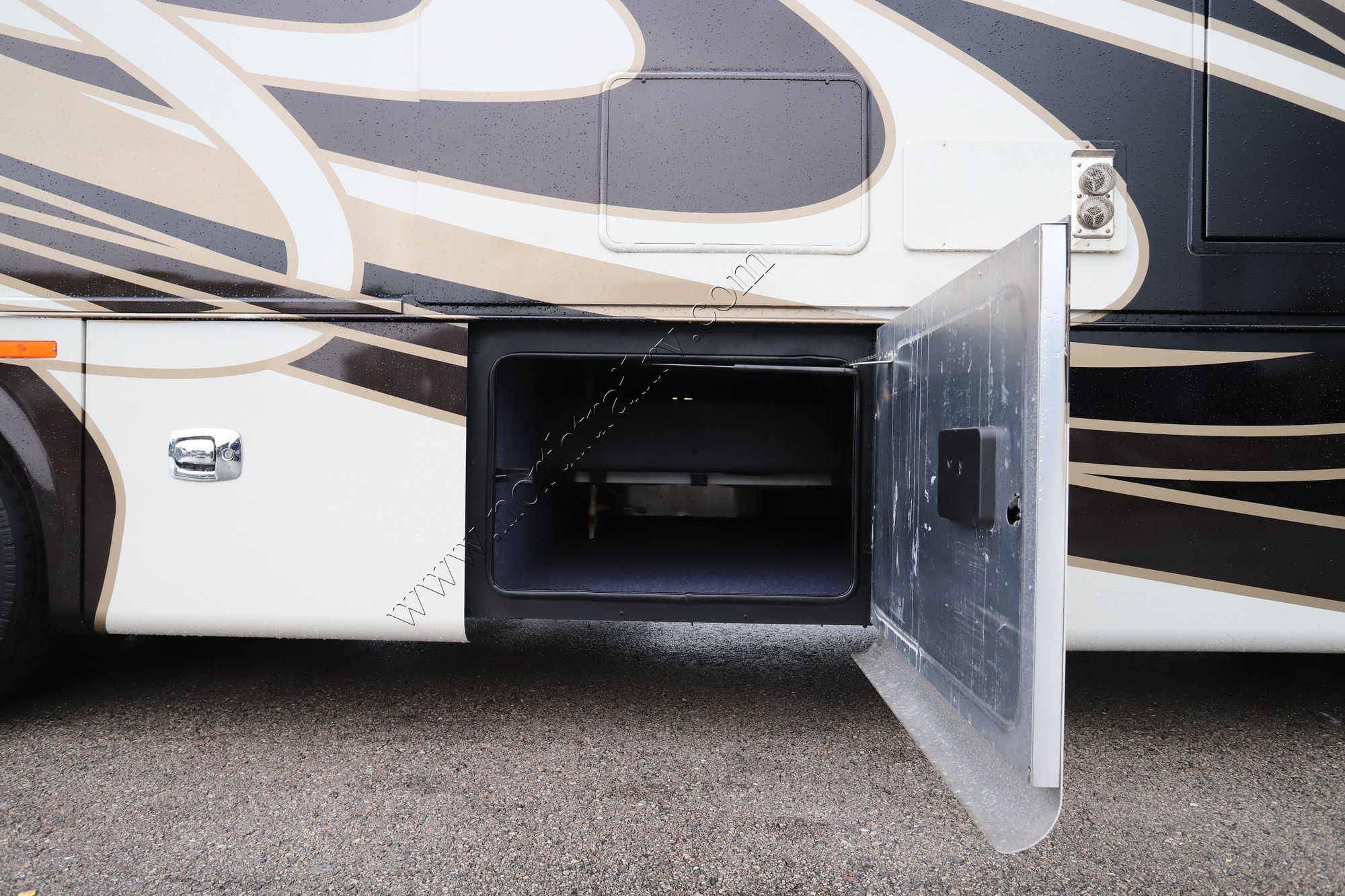 Used 2018 Tiffin Motor Homes Breeze 32BR Class A  For Sale