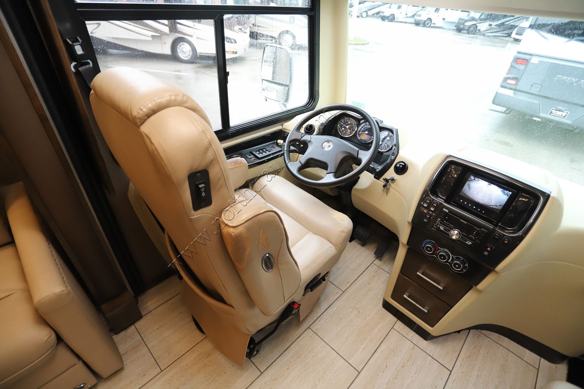 Used 2018 Tiffin Motor Homes Breeze 32BR Class A  For Sale