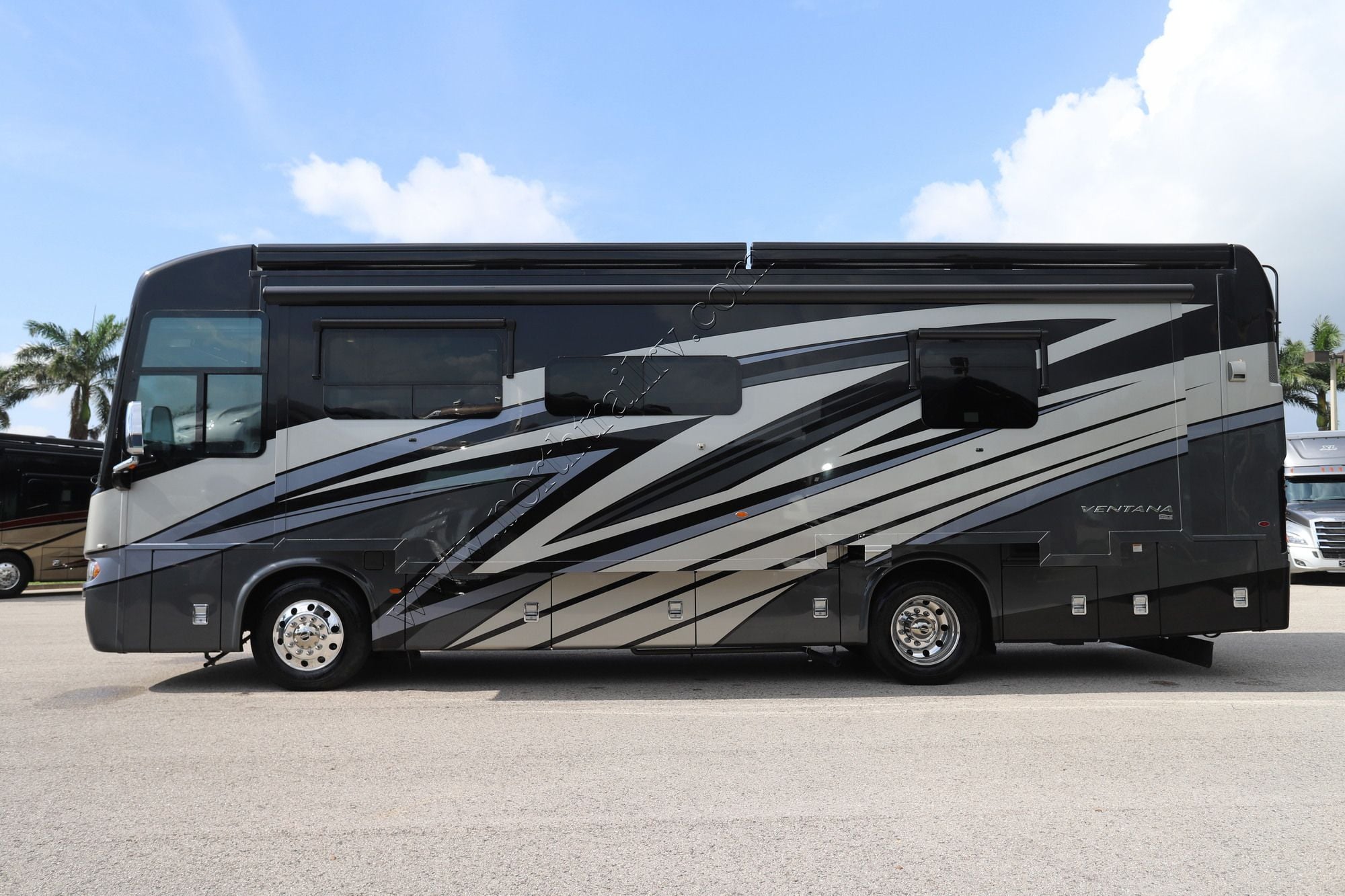 Used 2023 Newmar Ventana 3407 Class A  For Sale