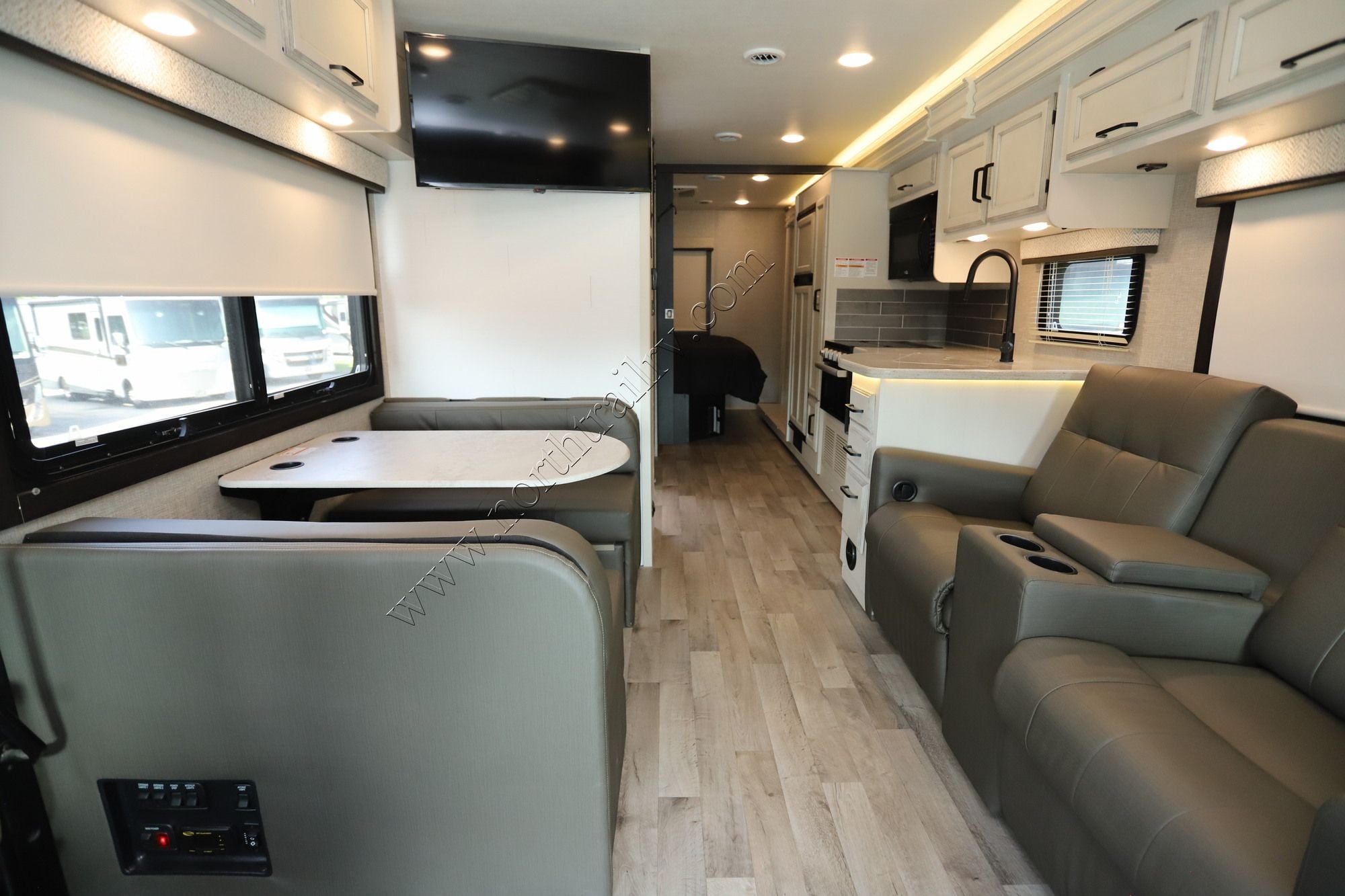 Used 2023 Jayco Alante 29S Class A  For Sale
