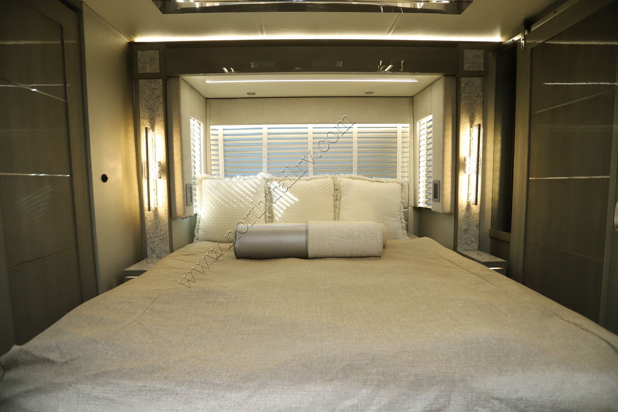 Used 2021 Newmar King Aire 4531 Class A  For Sale