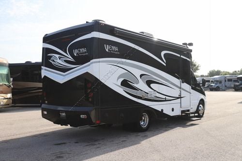 2017 Renegade Rv Vienna 25VMBS