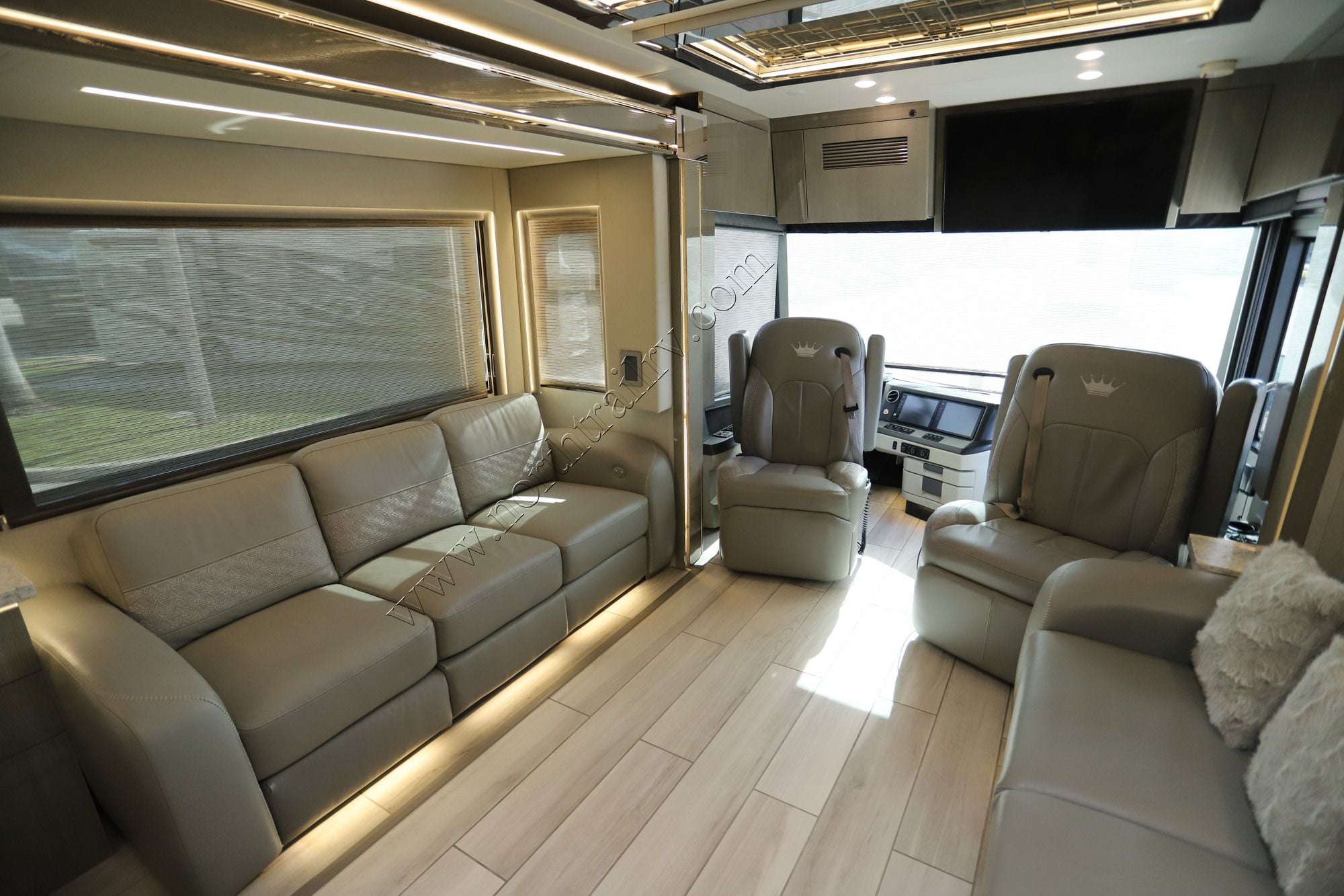 Used 2021 Newmar King Aire 4531 Class A  For Sale