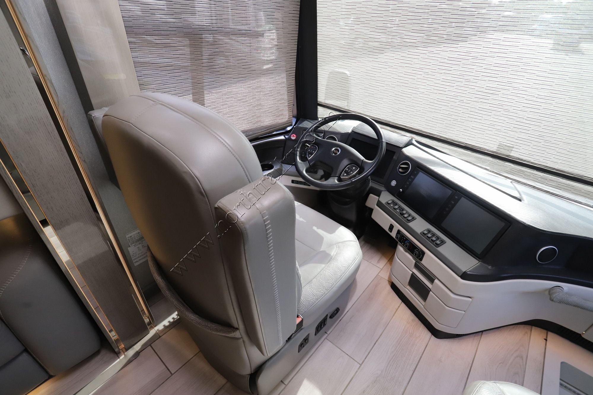 Used 2021 Newmar King Aire 4531 Class A  For Sale