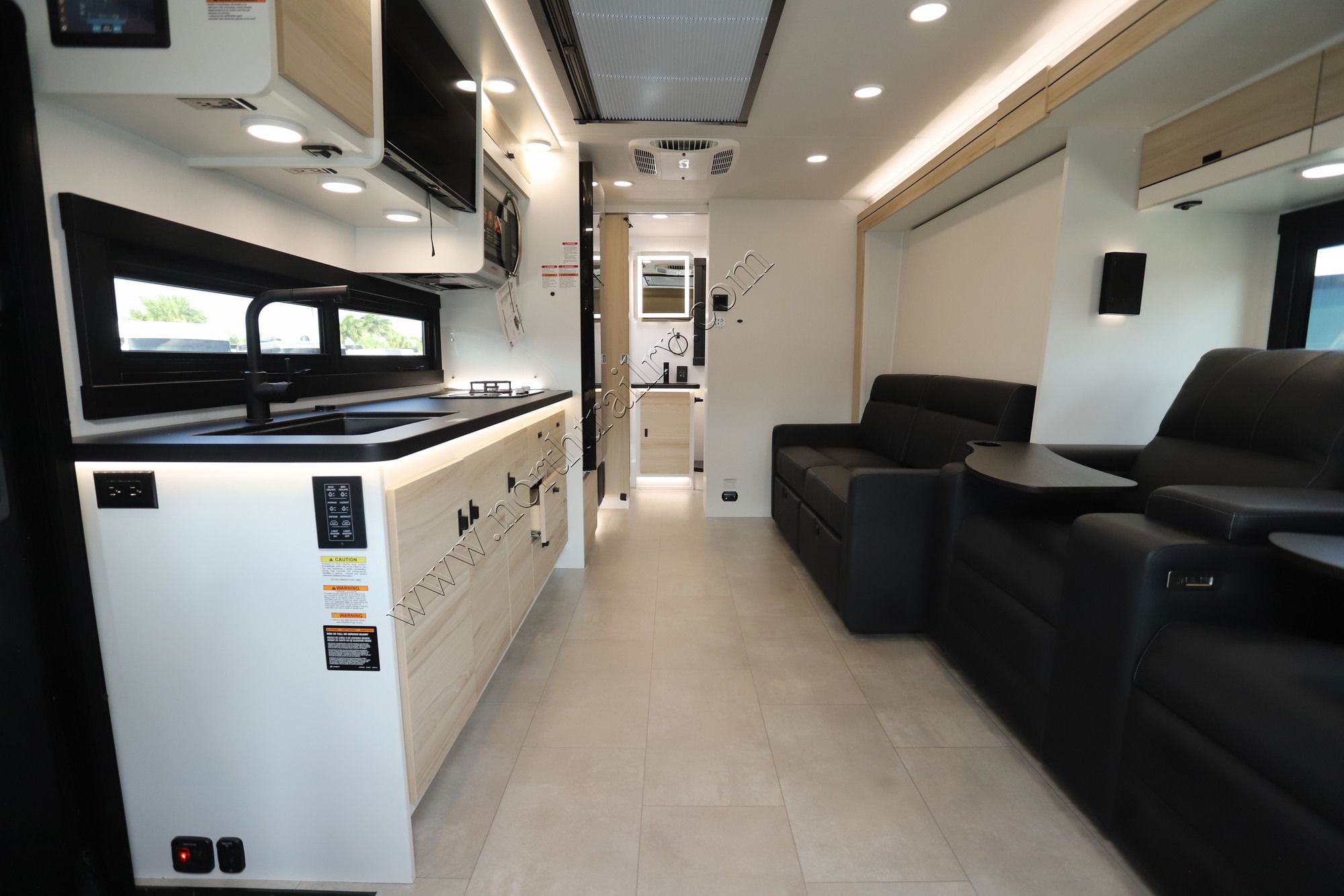 New 2026 Jayco Melbourne Prestige 25RP Class C  For Sale