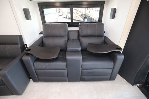 2026 Jayco Melbourne Prestige 25RP