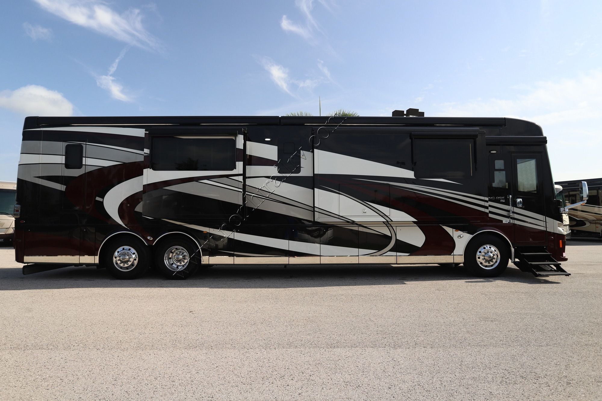 Used 2021 Newmar King Aire 4531 Class A  For Sale