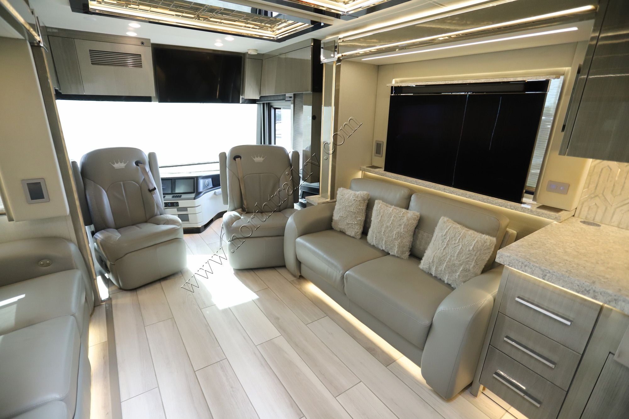 Used 2021 Newmar King Aire 4531 Class A  For Sale