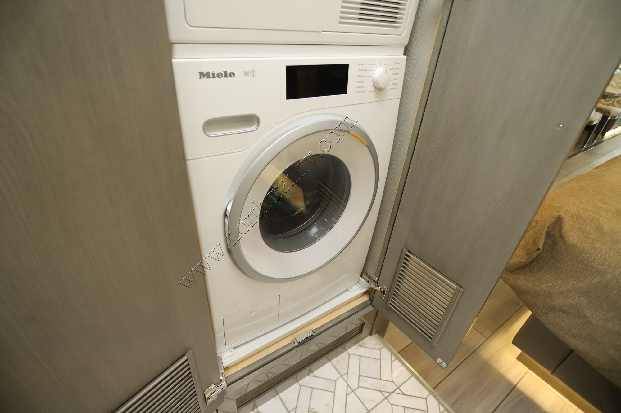 Used 2021 Newmar King Aire 4531 Class A  For Sale
