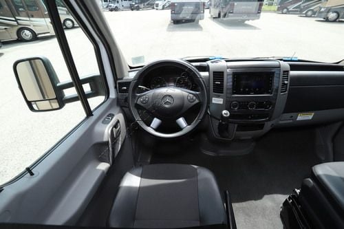 2019 Renegade Rv Vienna 25VUCB