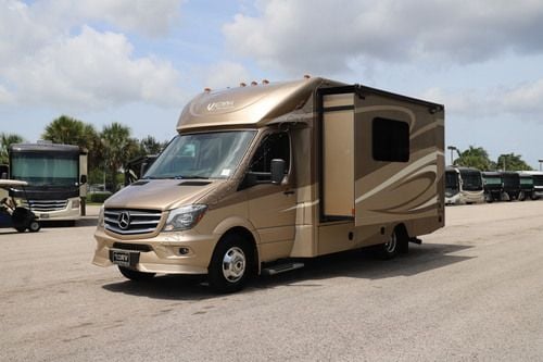 2019 Renegade Rv Vienna 25VUCB