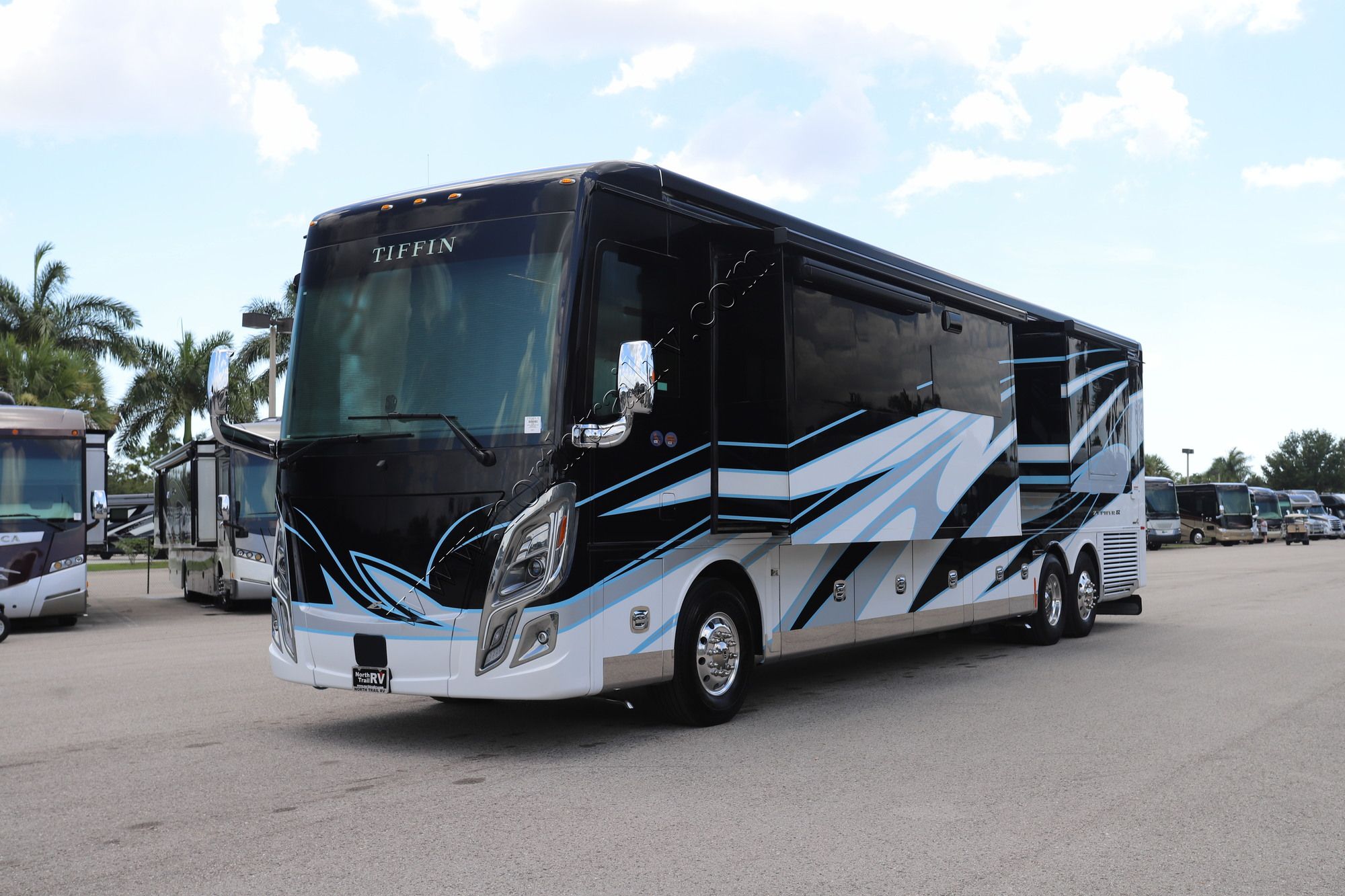 Used 2026 Tiffin Motor Homes Zephyr 45PZ Class A  For Sale