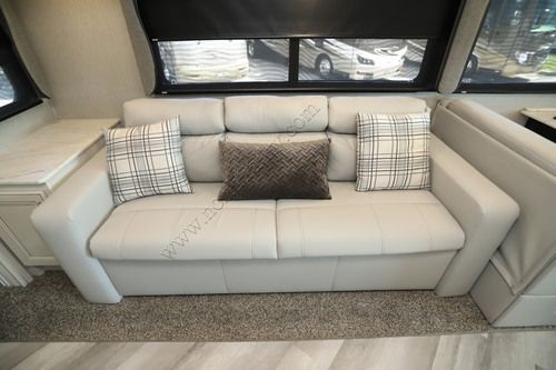 2022 Fleetwood Bounder 35K