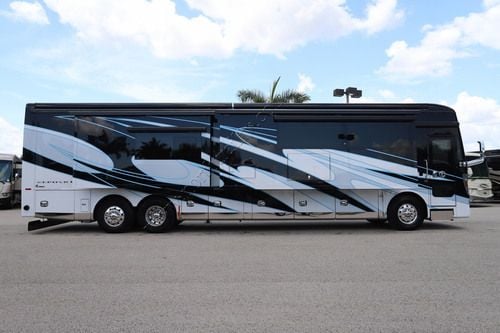 2026 Tiffin Motor Homes Zephyr 45PZ