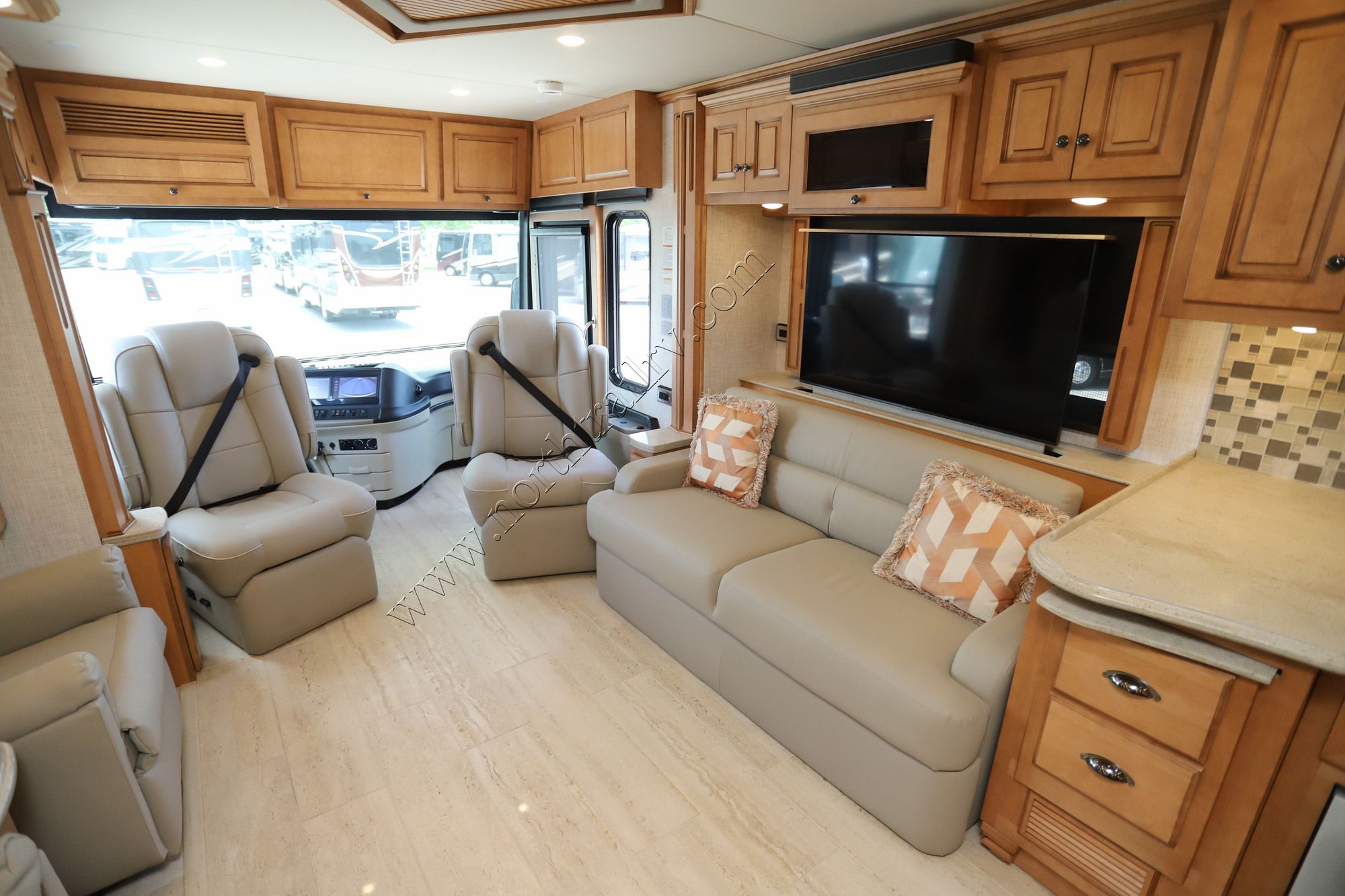 Used 2022 Newmar Dutch Star 4081 Class A  For Sale