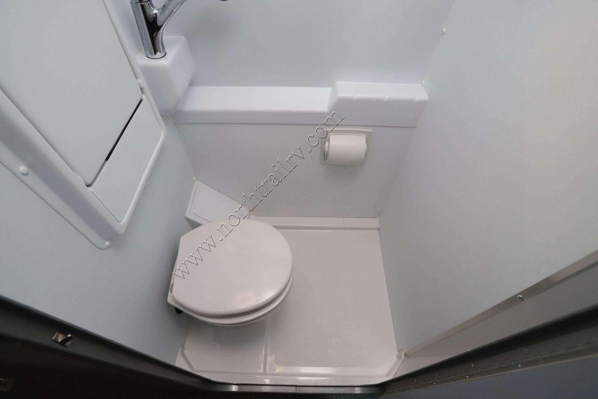 New 2027 Airstream Rangeline 21PL Class B  For Sale