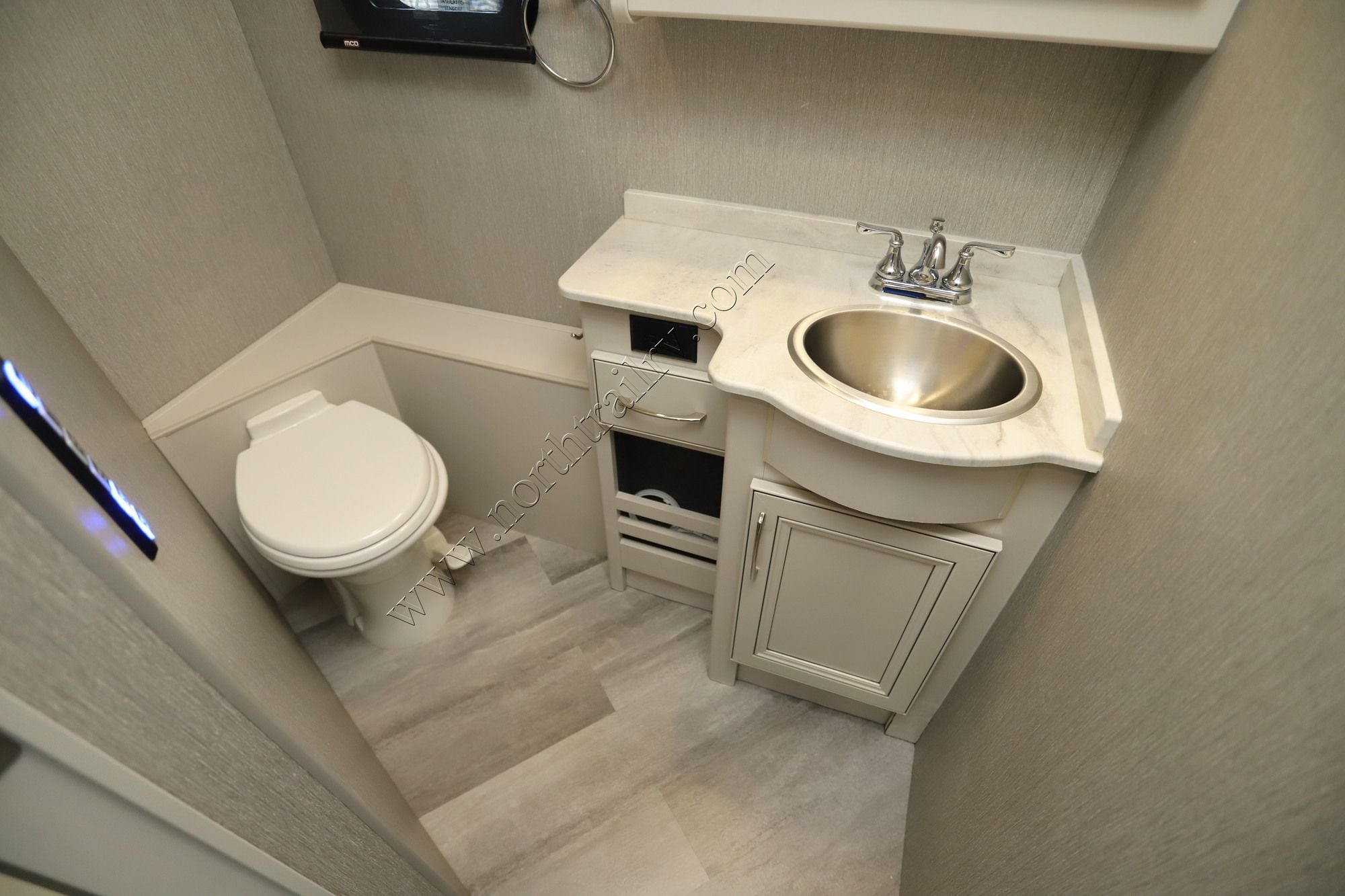 Used 2022 Fleetwood Bounder 35K Class A  For Sale