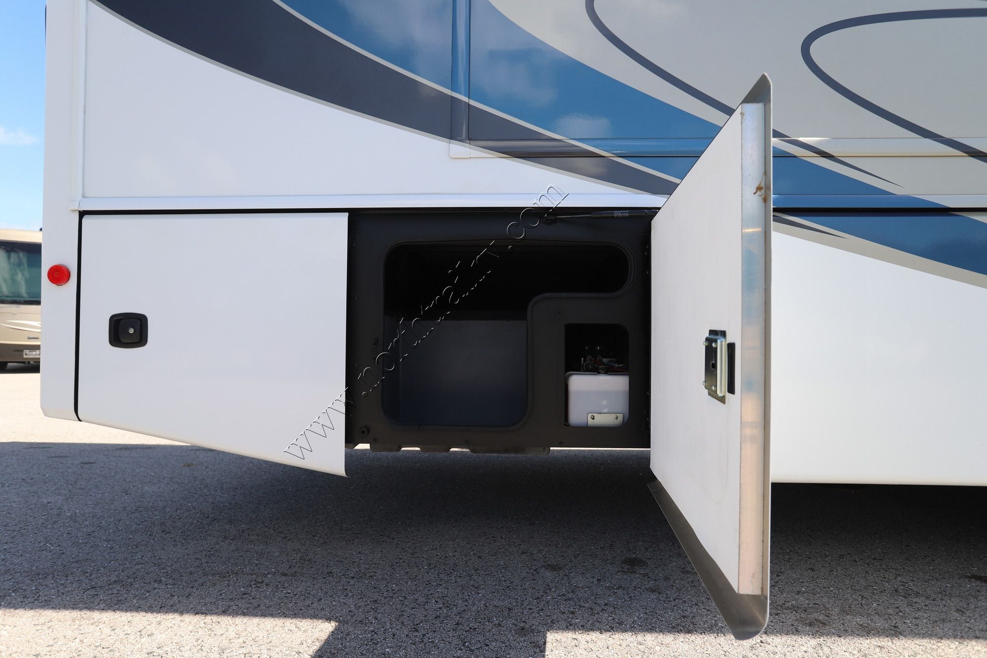 Used 2022 Fleetwood Bounder 35K Class A  For Sale