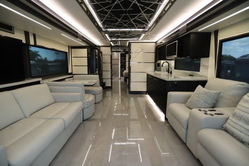 2026 Tiffin Motor Homes Zephyr 45PZ