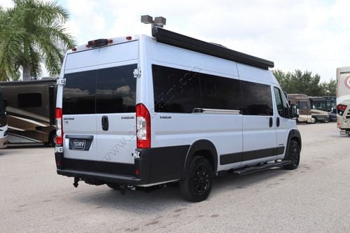 2027 Airstream Rangeline 21PL