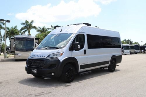 2027 Airstream Rangeline 21PL