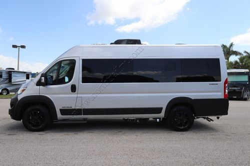 2027 Airstream Rangeline 21PL