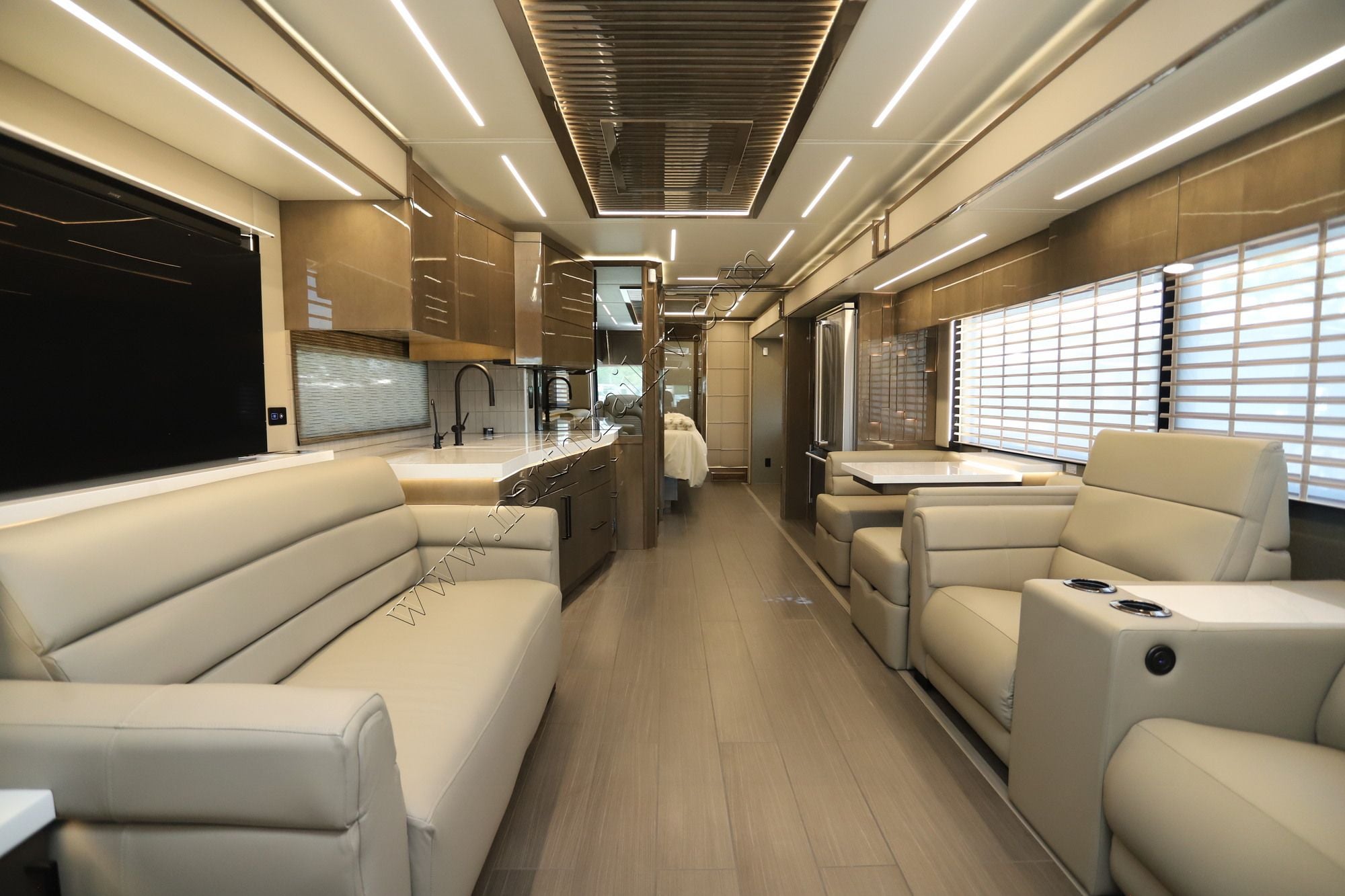New 2027 Newmar King Aire 4531 Class A  For Sale