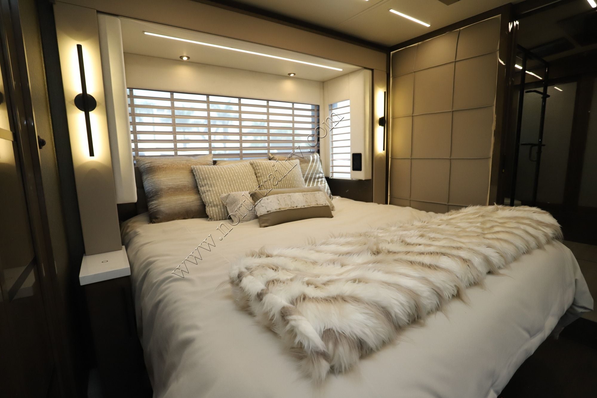 New 2027 Newmar King Aire 4531 Class A  For Sale
