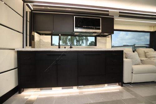 2026 Tiffin Motor Homes Zephyr 45PZ