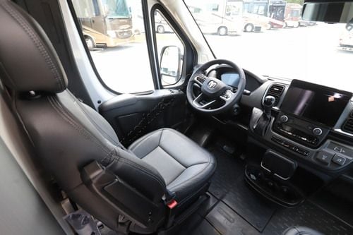 2027 Airstream Rangeline 21PL