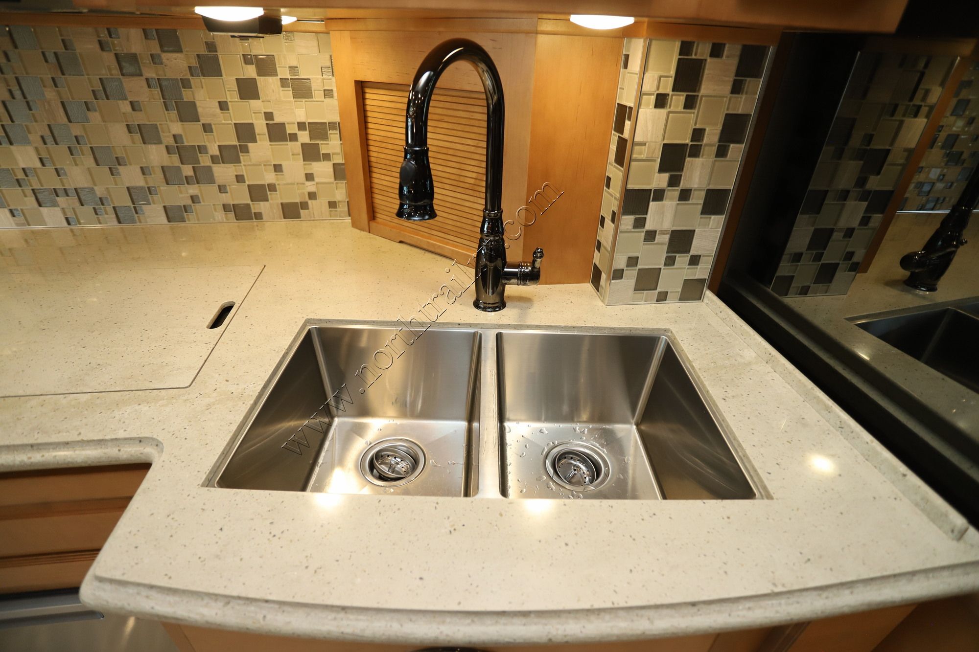 Used 2022 Newmar Dutch Star 4081 Class A  For Sale