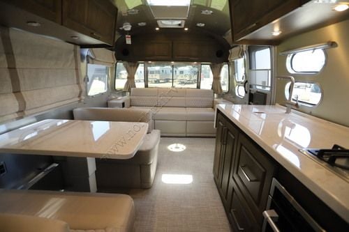 2027 Airstream Classic 30RB