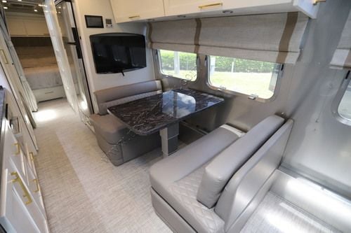 2027 Airstream Classic 30RB