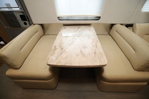 2019 Airstream Classic 33FB