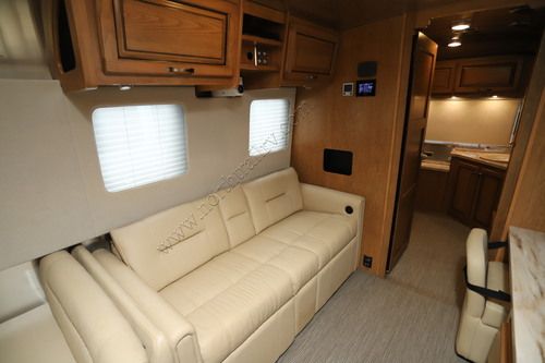 2019 Airstream Classic 33FB