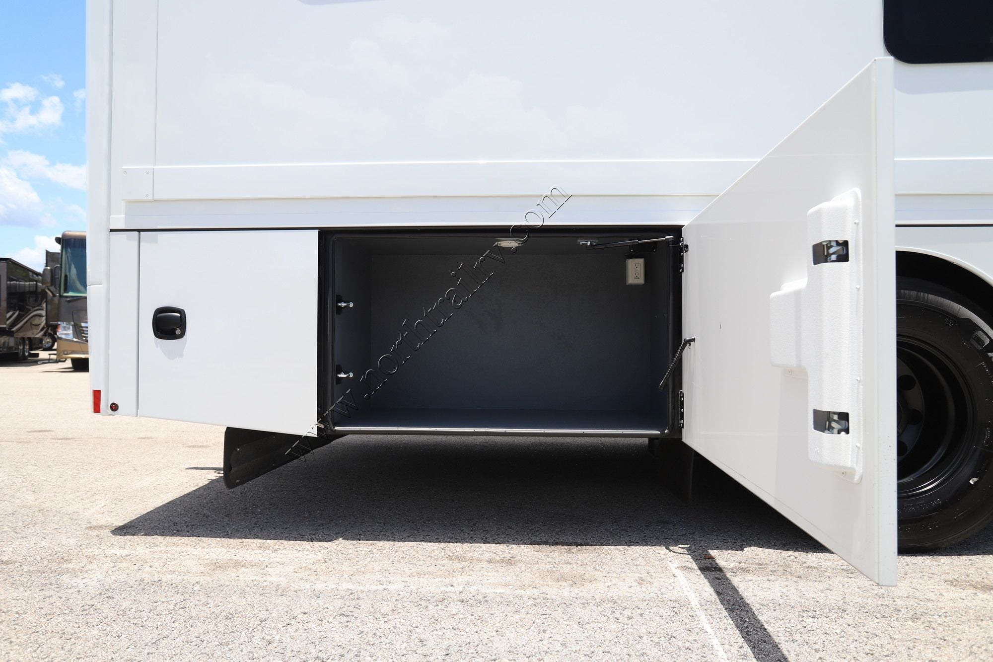 Used 2026 Renegade Rv Explorer 40EBH Super C  For Sale