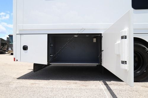 2026 Renegade Rv Explorer 40EBH Super C