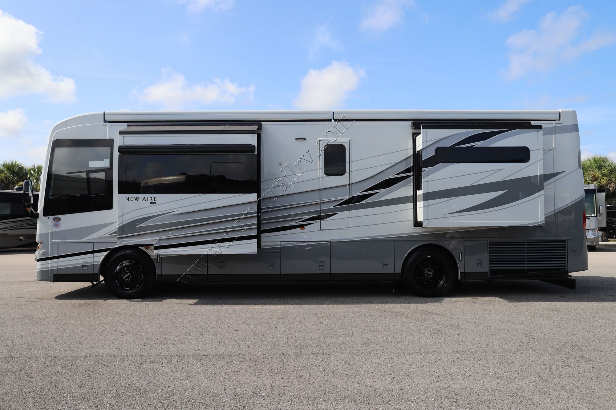 New 2027 Newmar New Aire 3543 Class A  For Sale
