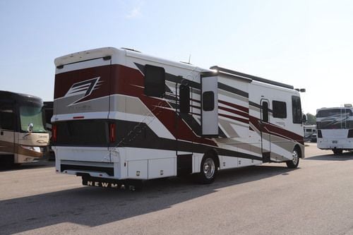 2027 Newmar Canyon Star 3947