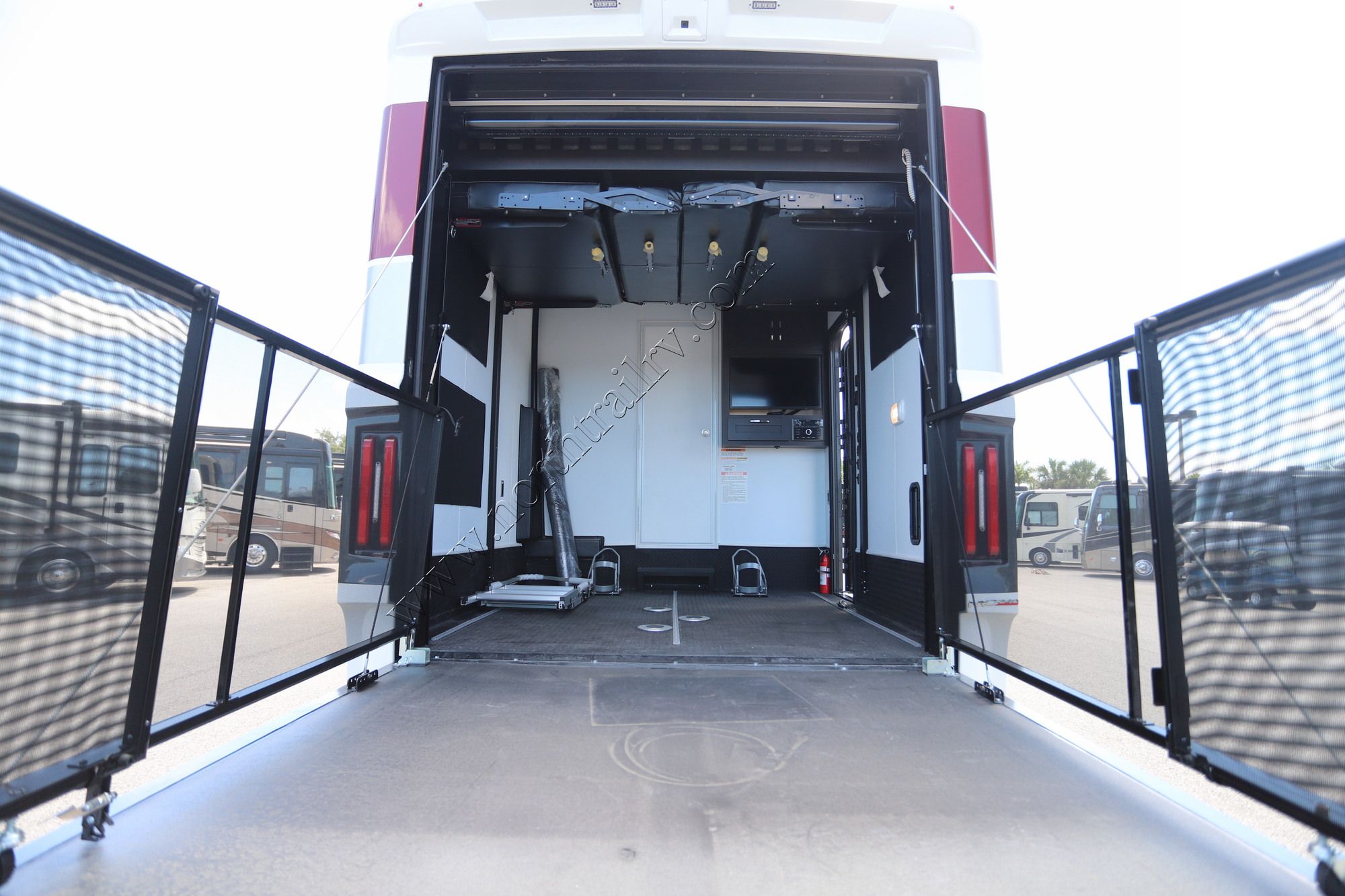 New 2027 Newmar Canyon Star 3947 Class A  For Sale