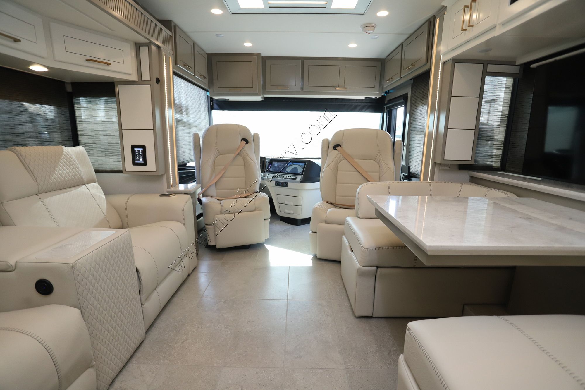 New 2027 Newmar New Aire 3543 Class A  For Sale