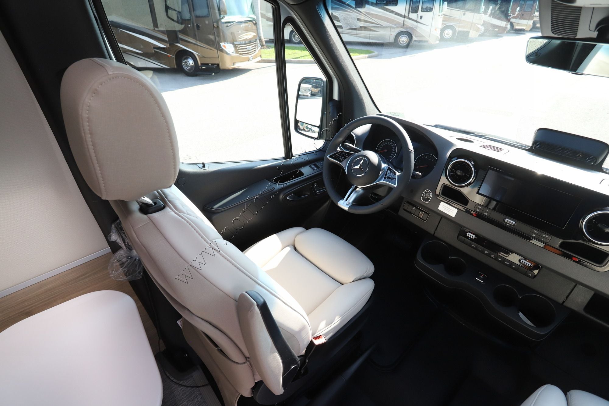 2027 Airstream Interstate 24GT  Class B New  For Sale