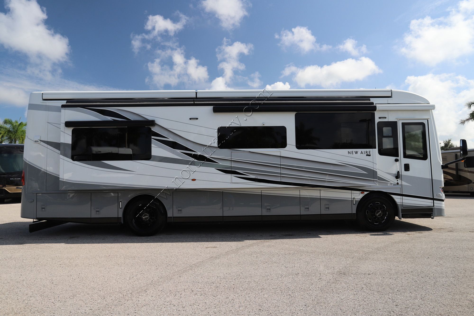 New 2027 Newmar New Aire 3543 Class A  For Sale