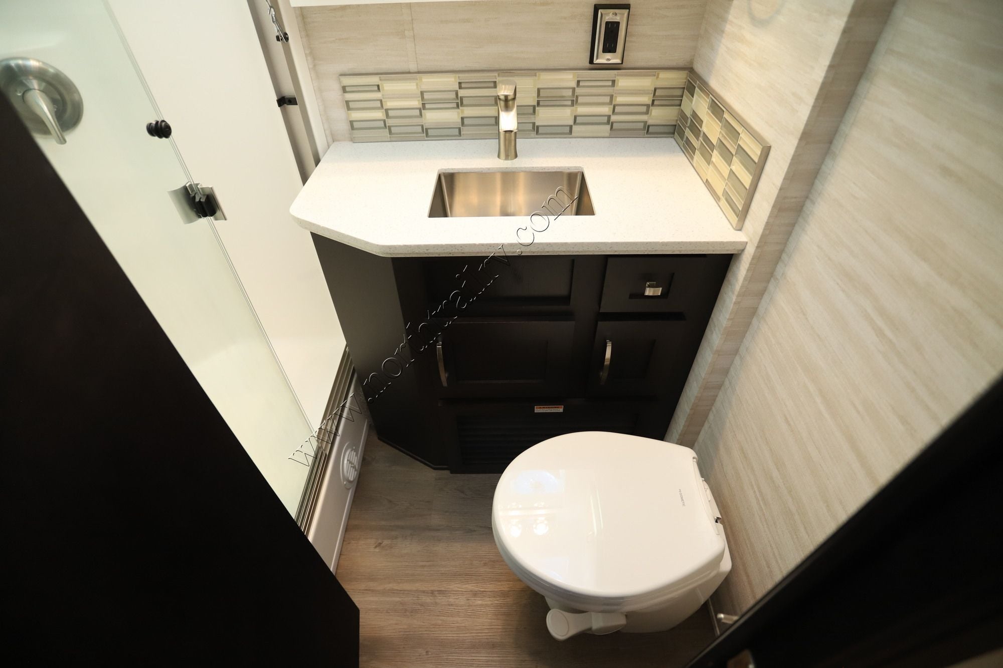 New 2027 Newmar Canyon Star 3947 Class A  For Sale