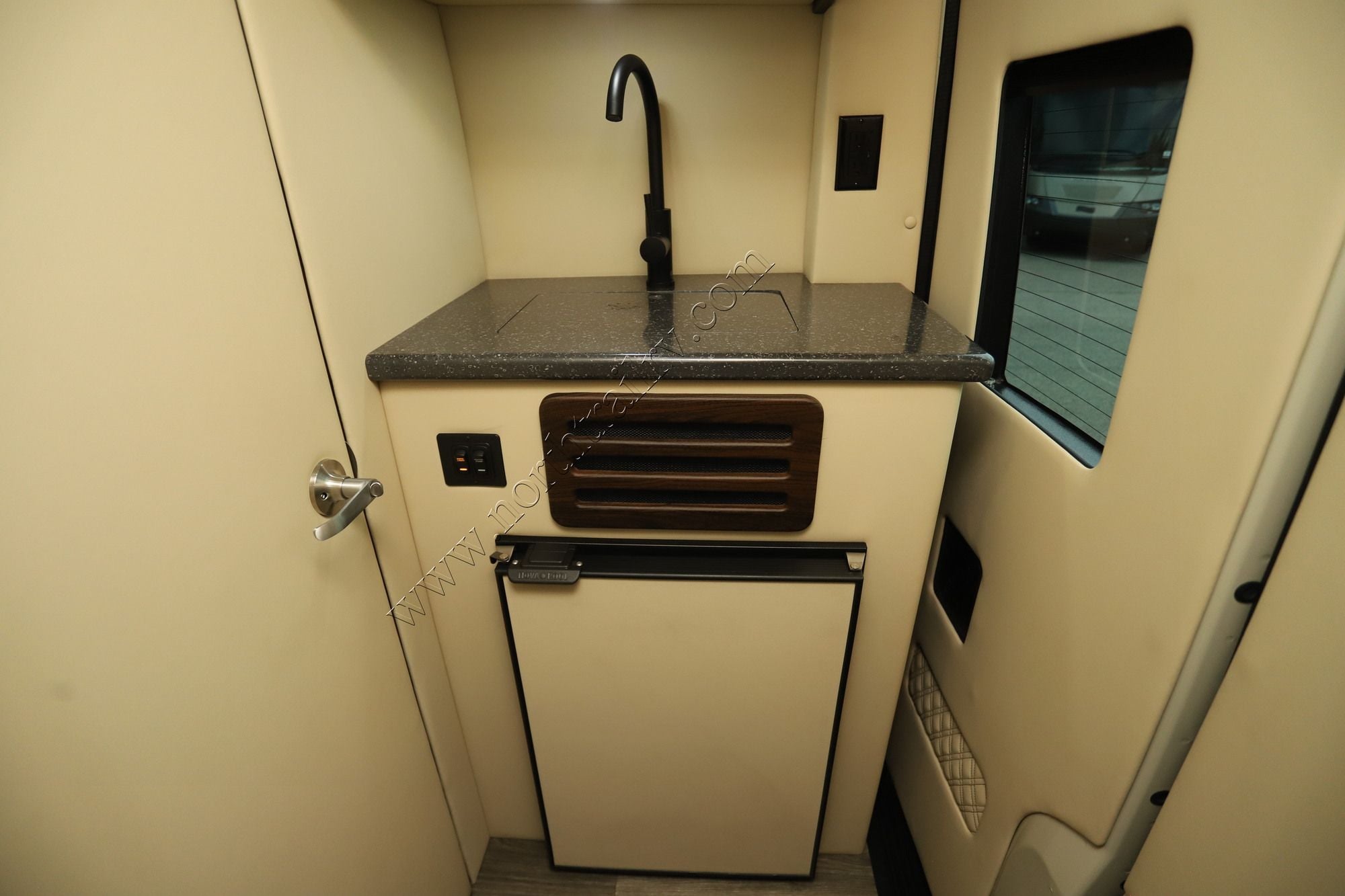 Used 2025 Ogc V Cruise 10OBA Class B  For Sale